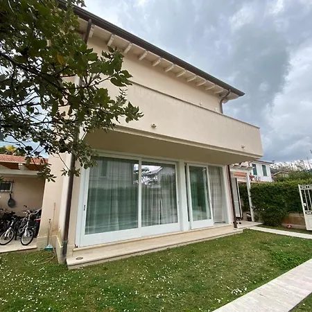 Villa Duca Degli Abruzzi *